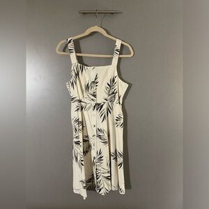 Gilli leaves ivory dress size large